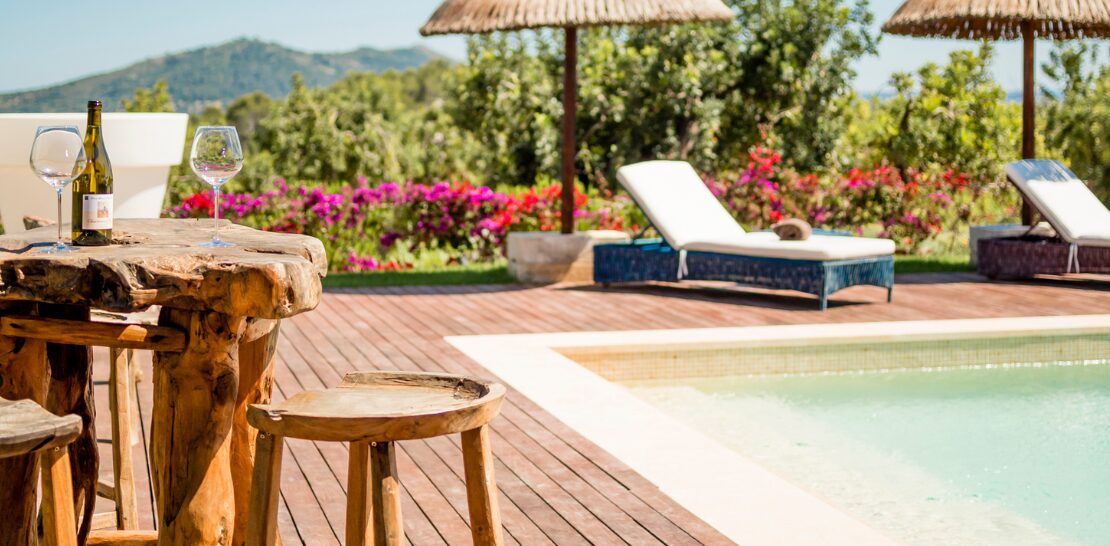 5 Reasons To Choose A Villa Experience Over All-Inclusive Holidays 